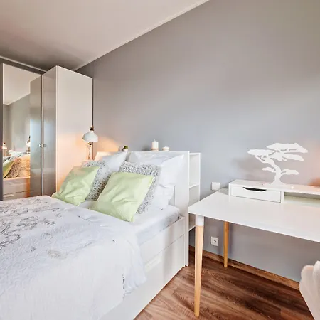 Hotel Homely Place Center 3*