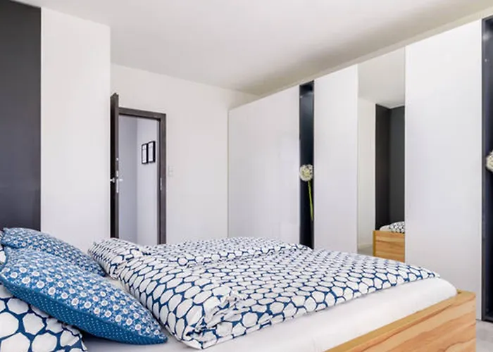 Homely Place Center 3* Poznań