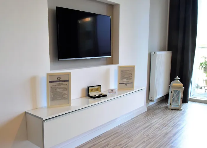 Homely Place Center Hotel 3*