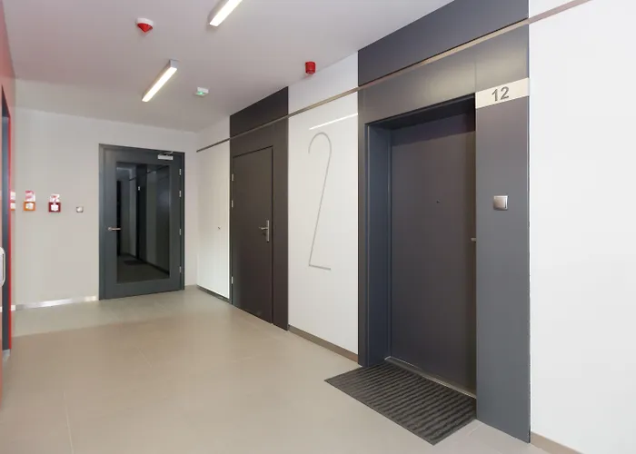 Hotel Homely Place Center 3*