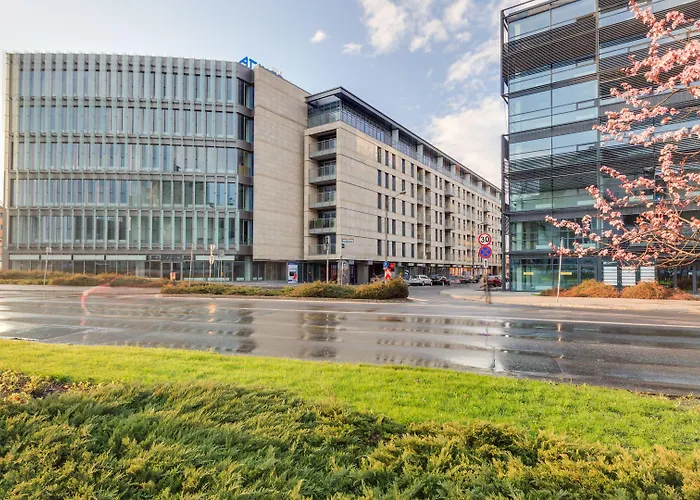 Homely Place Center 3* Poznań