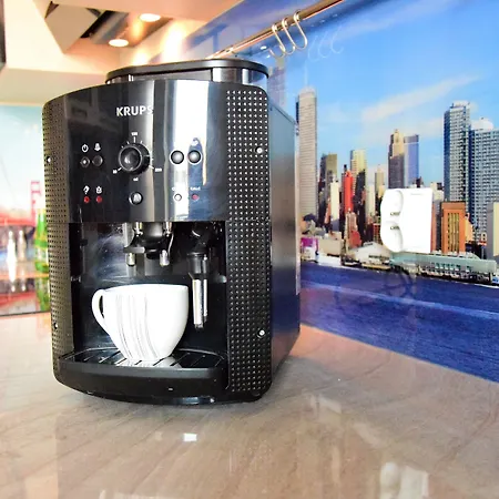 Homely Place Center ホテル 3*