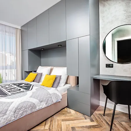 Homely Place Center ポズナン