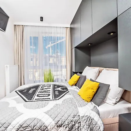 Готель Homely Place Center 3*