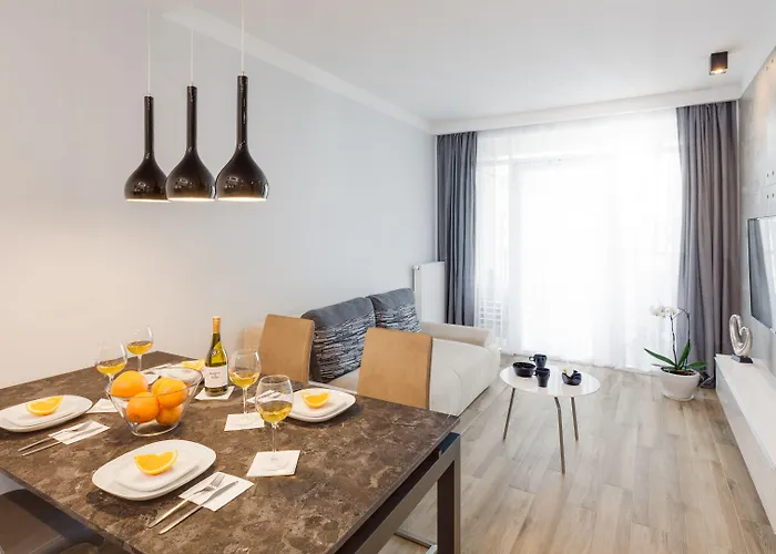 Homely Place Center 3* Poznań